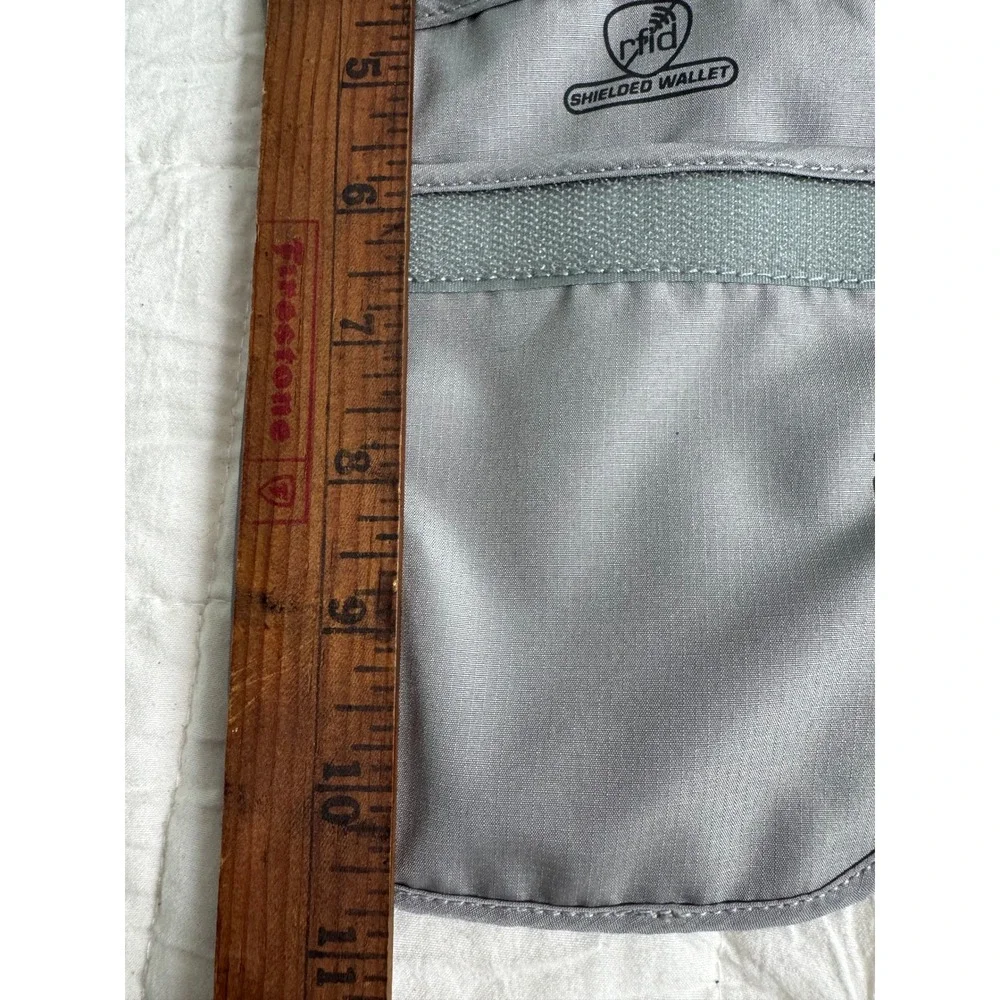 Travelon RFID Blocking Neck Wallet Grey Nylon Anti-Theft Travel Pouch Passport - Picture 6 of 9